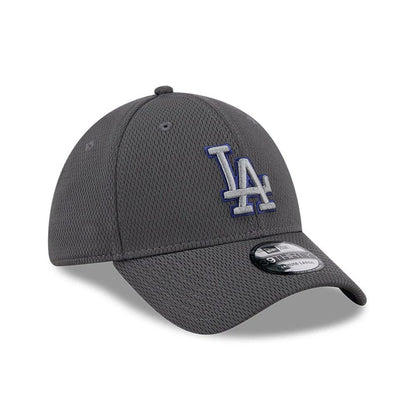 Pictured is this MLB Evergreen LA Dodgers 39THIRTY Stretch Fit cap in dark grey. 3