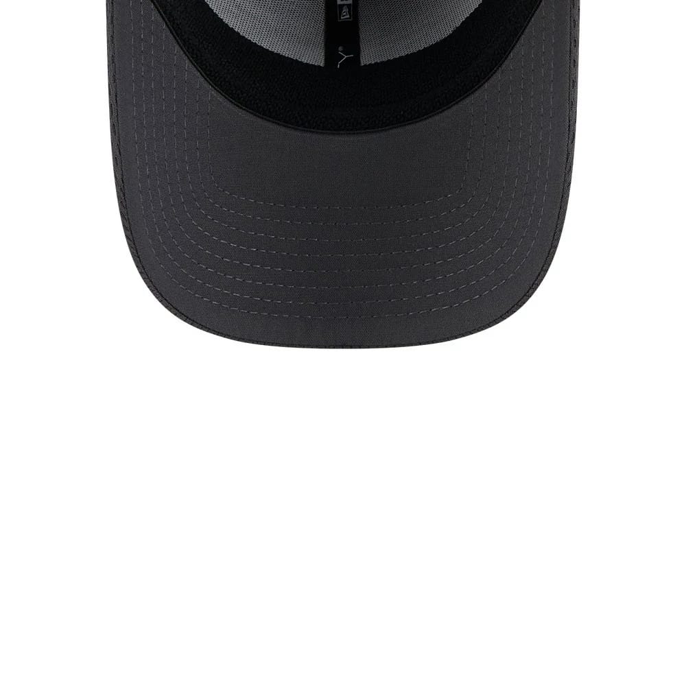 Pictured is this MLB Evergreen LA Dodgers 39THIRTY Stretch Fit cap in dark grey. 7