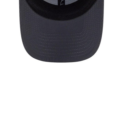 Pictured is this MLB Evergreen Chicago White Sox 39THIRTY Stretch Fit cap in dark grey. 7