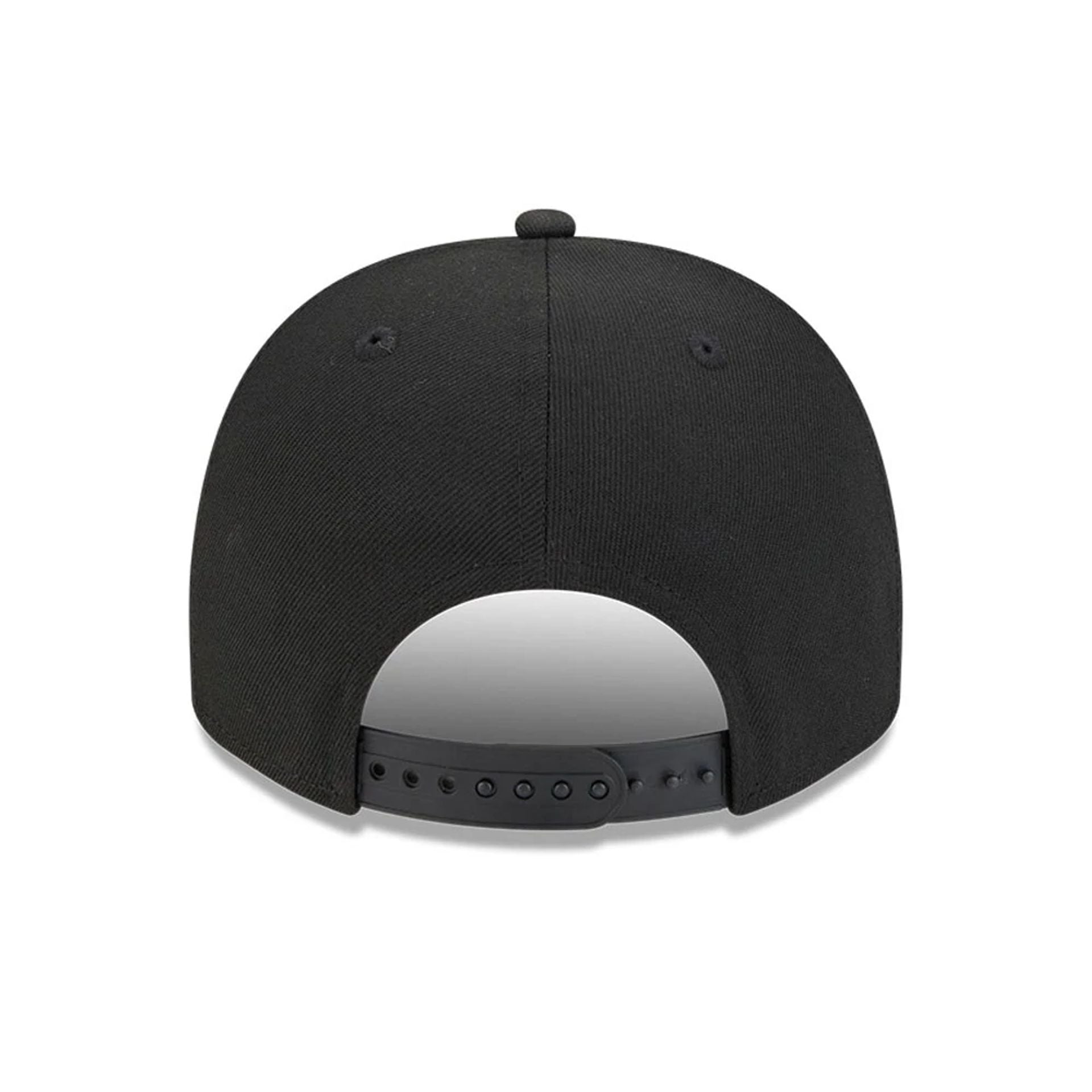 Pictured is this MLB Evergreen San Francisco Giants 9FIFTY A-Frame Snapback cap in black. 7