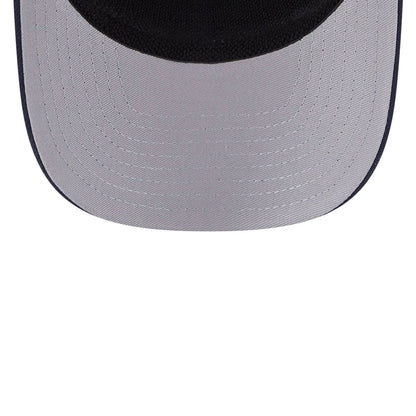 Pictured is this NFL Evergreen Chicago Bears 9SEVENTY Stretch Snap cap in navy. 2