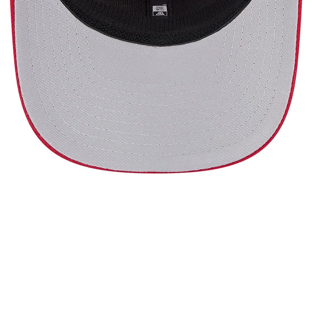 Pictured is this MLB Evergreen Cincinnati Reds 9SEVENTY Stretch Snap cap in red. 2