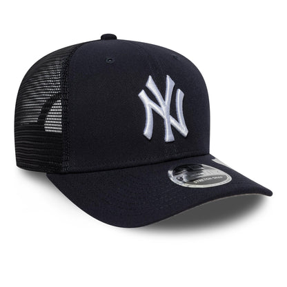 This is a New York Yankees MLB Official Team Colour Navy 9SEVENTY Stretch Snap Adjustable Cap 4