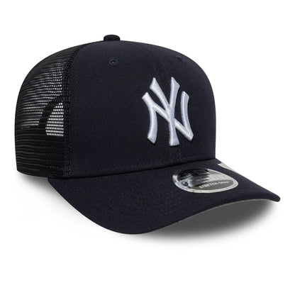 This is a New York Yankees MLB Official Team Colour Navy 9SEVENTY Stretch Snap Adjustable Cap 4