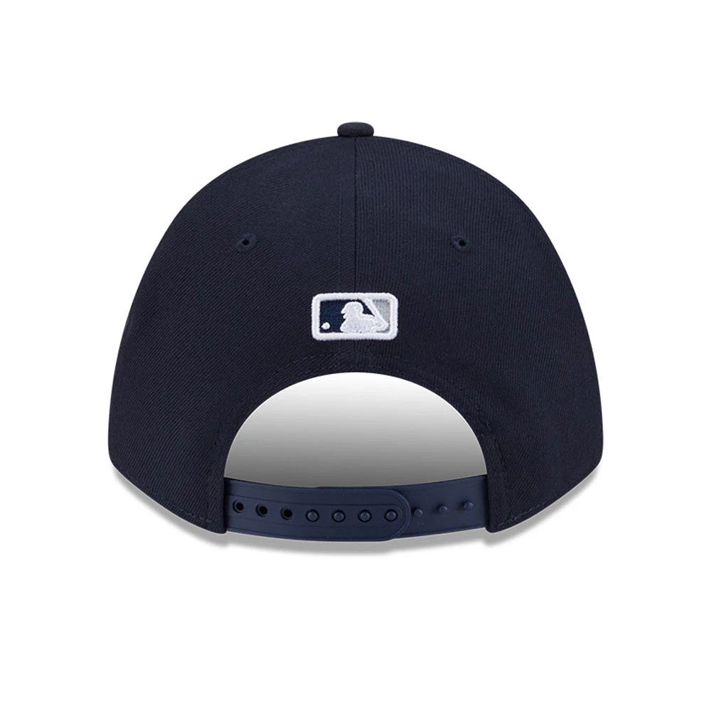 This is a New York Yankees MLB Player Replica Navy 9FORTY M-Crown Adjustable Cap 4