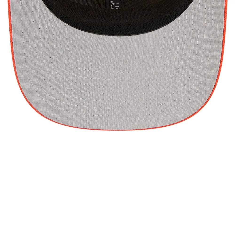 Pictured is this NHL Evergreen Anaheim Ducks 9SEVENTY Stretch Snap cap in orange. 2