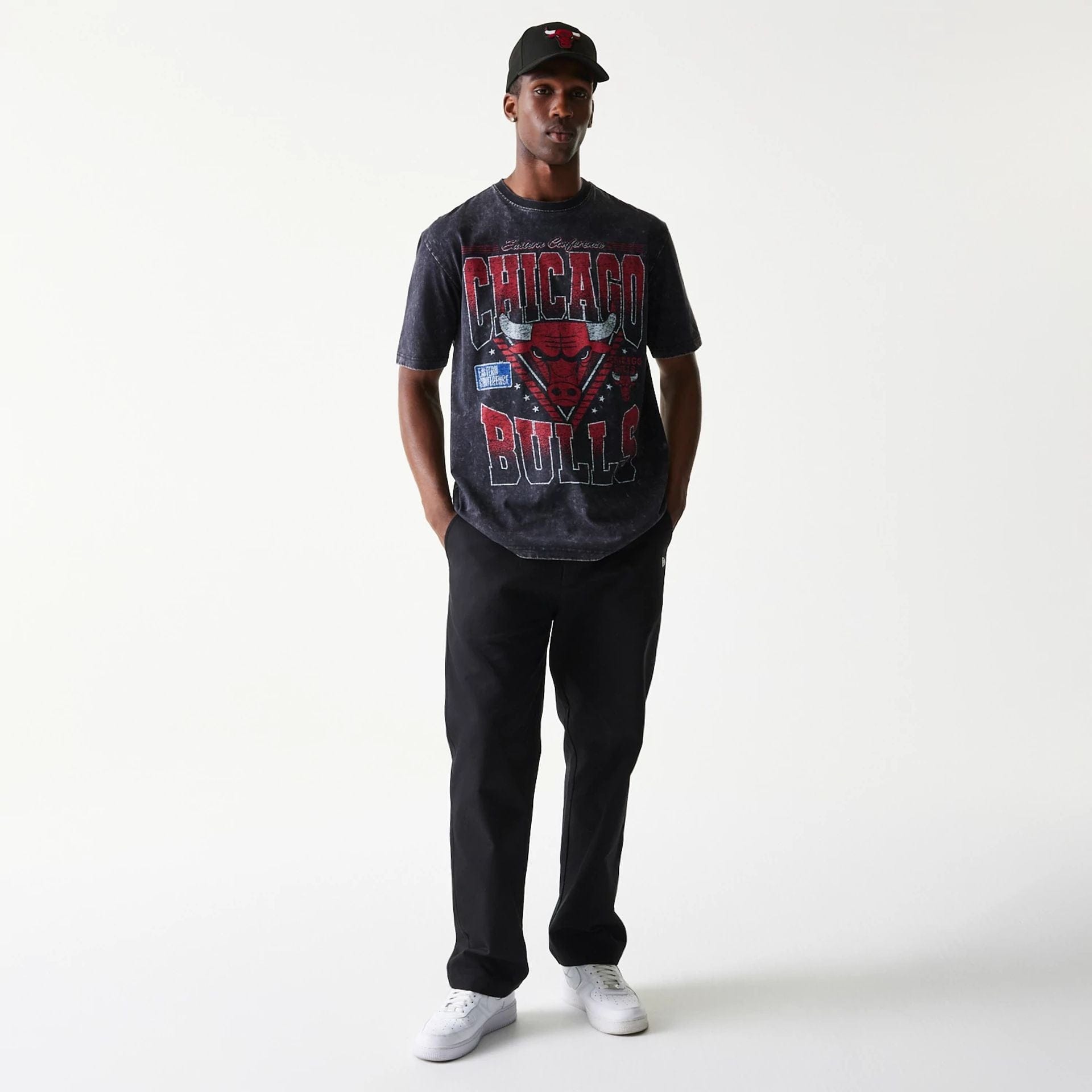 The Male model is wearing Chicago Bulls Sport Classic Black T-Shirt 8