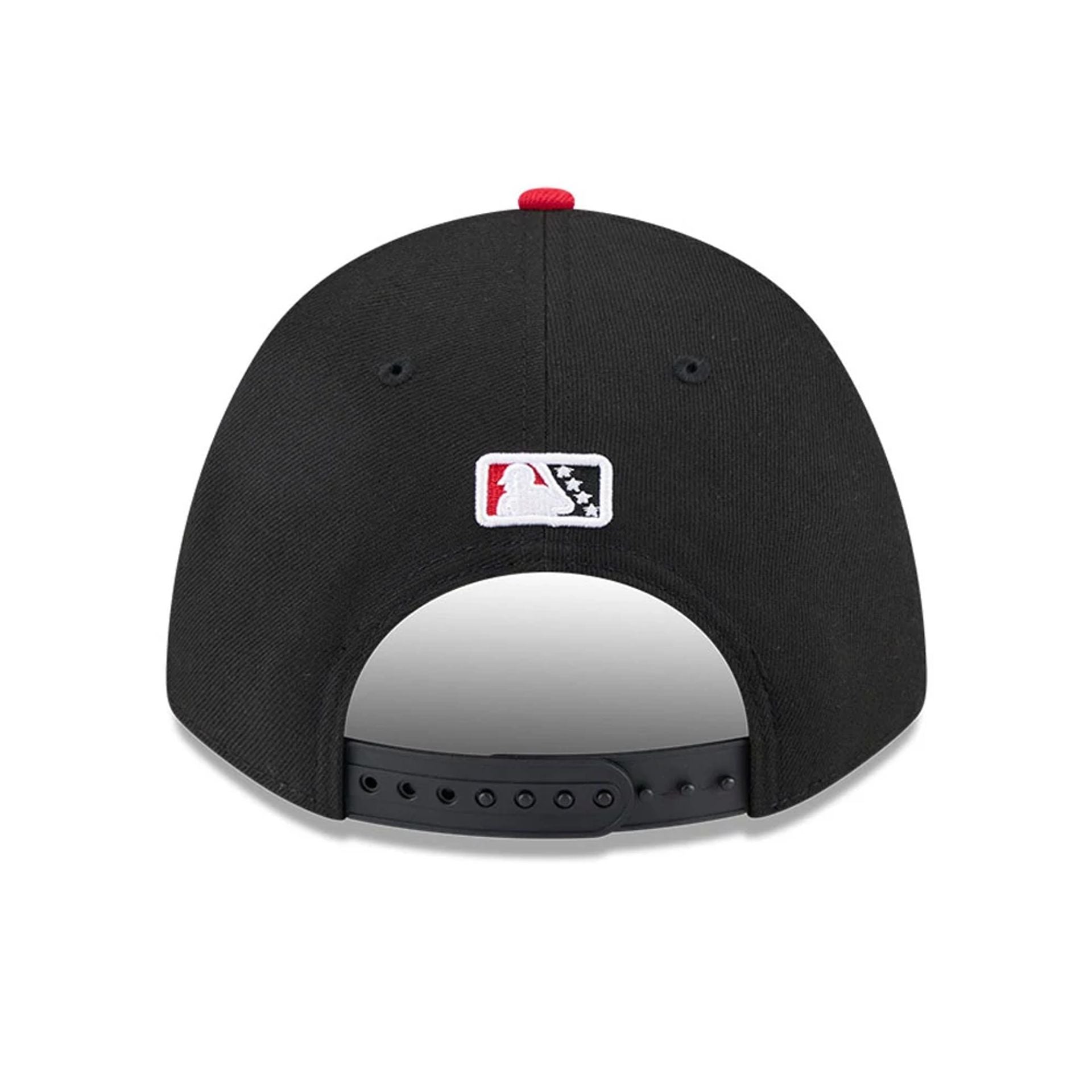 This is a Fresno Grizzlies MiLB AC Perf Player Replica Black 9FORTY M-Crown Adjustable Cap 5