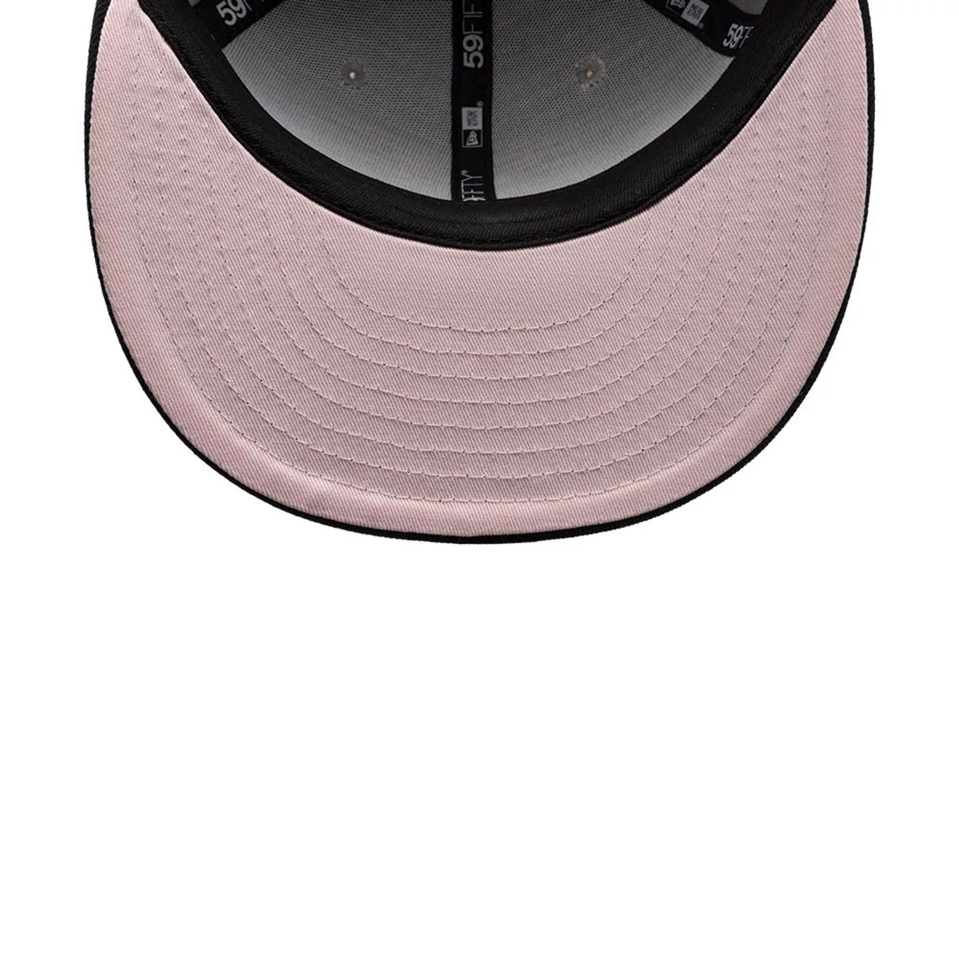 Pictured is this New Era Panama Floral 59FIFTY Fitted cap in grey. 2