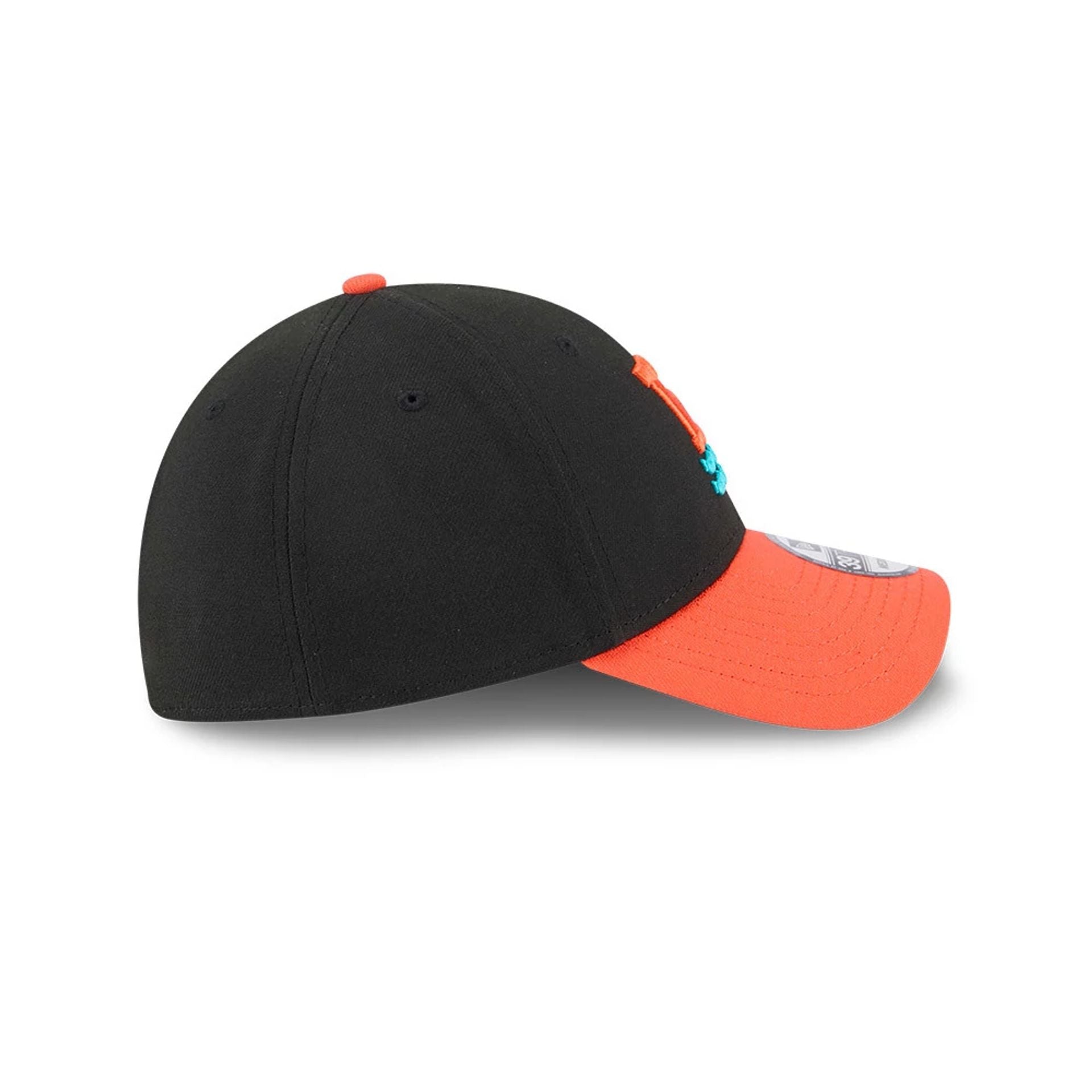 This is a Chesapeake Baysox MiLB AC Perf Black 39THIRTY Stretch Fit Cap 6