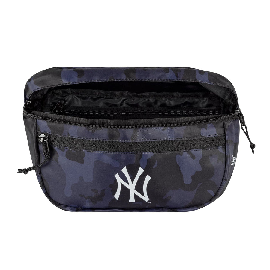 This is a New York Yankees MLB Black Waist Bag 4