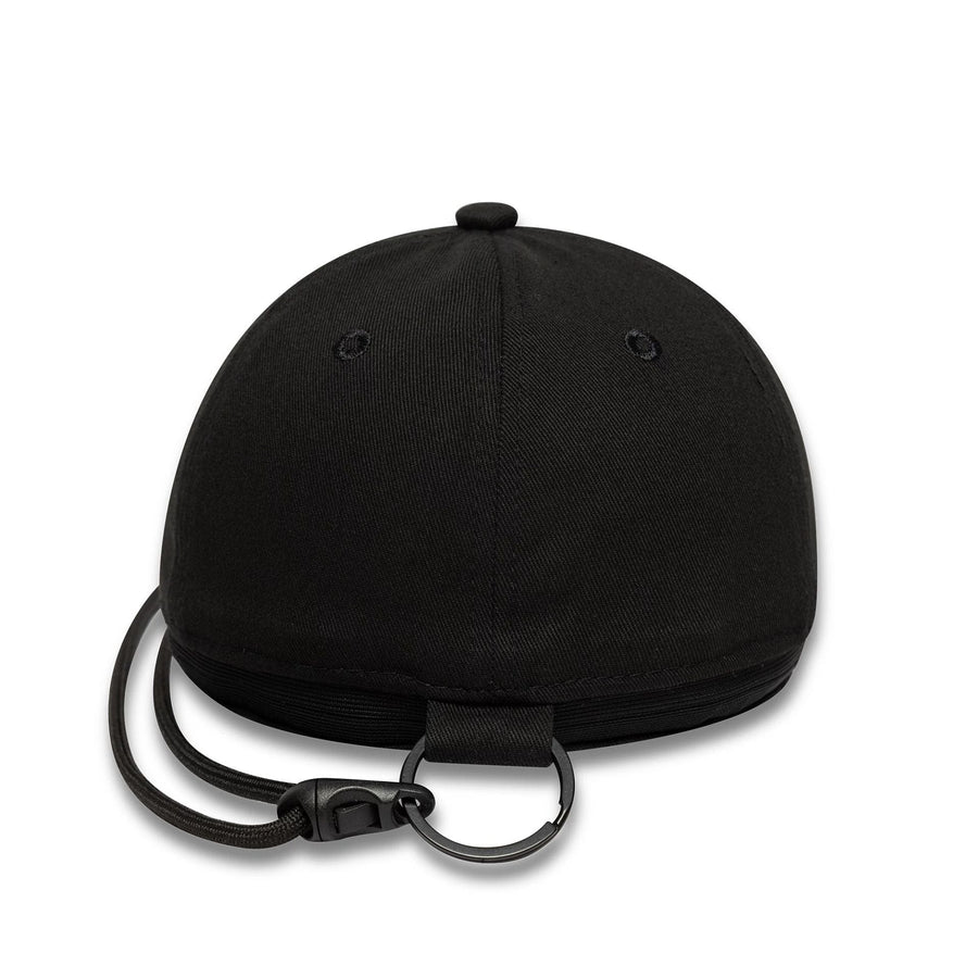 This is a New Era 59FIFTY Black Cap Pouch 5