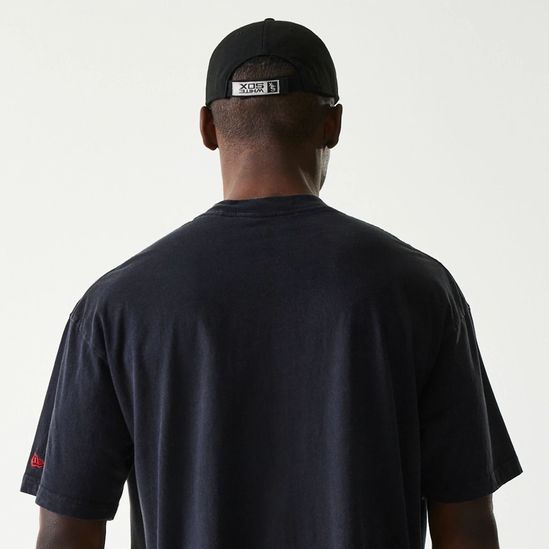 The Male model is wearing Chicago White Sox MLB City Connect G1 Black T-Shirt 6