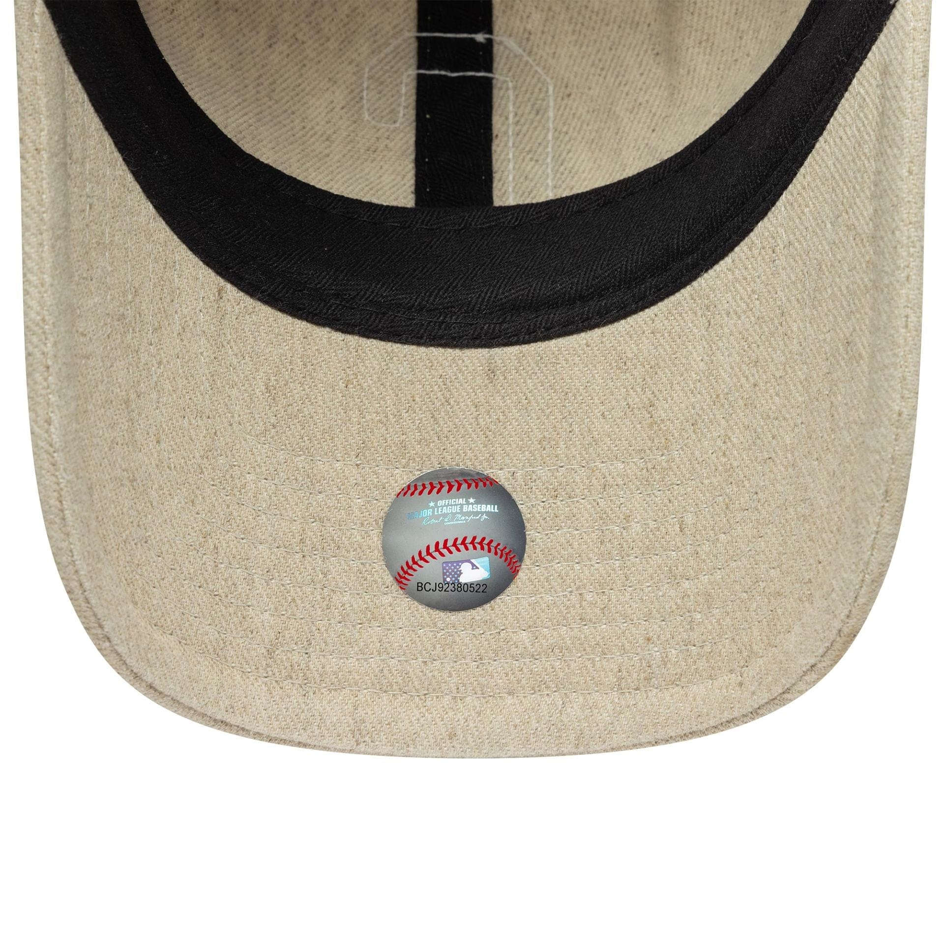 This is a Chicago Cubs MLB Cooperstown Patch Cream 9TWENTY Adjustable Cap 5