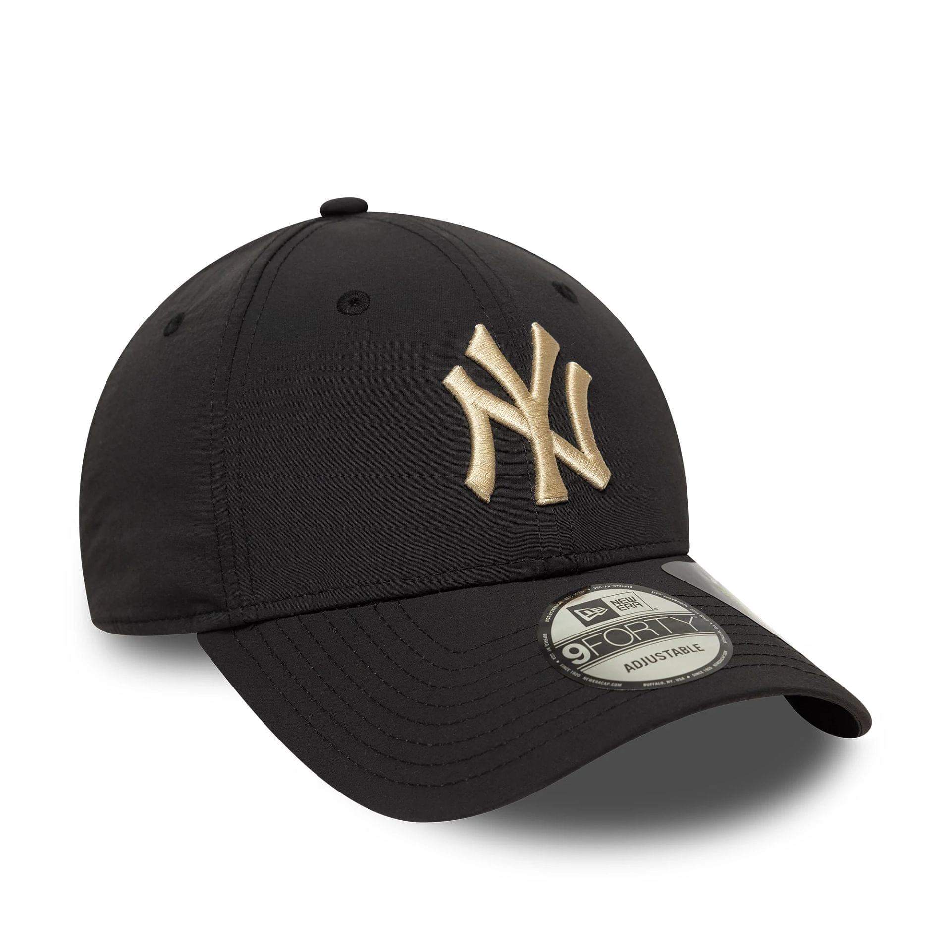 This is a New York Yankees Recycled Black 9FORTY Adjustable Cap 3