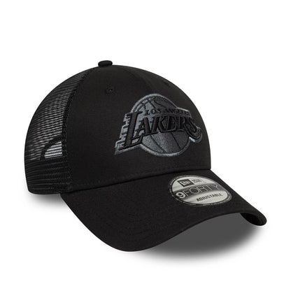 This is a LA Lakers NBA Black 9FORTY Trucker Adjustable Cap 3