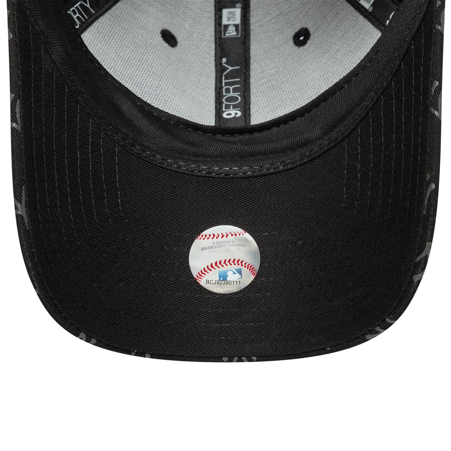 This is a New York Yankees Womens MLB Monogram Black 9FORTY Adjustable Cap 5
