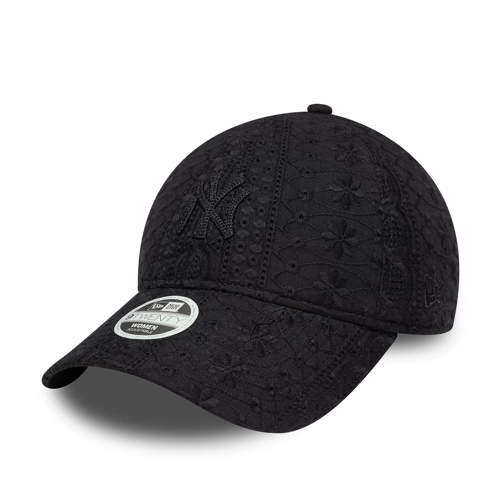 This is a New York Yankees Womens MLB Broderie Black 9TWENTY Adjustable Cap 1
