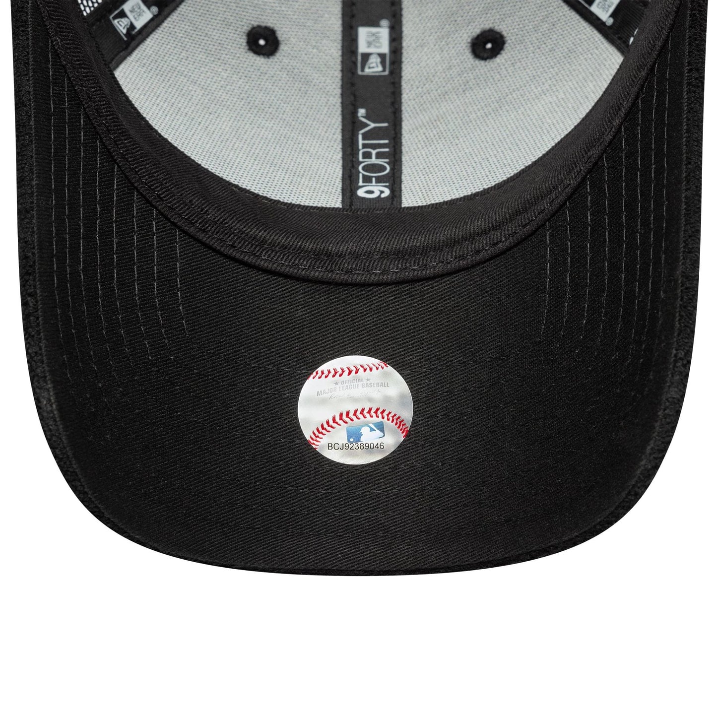 This is a LA Dodgers Womens Fabric Black 9FORTY Trucker Adjustable Cap 5