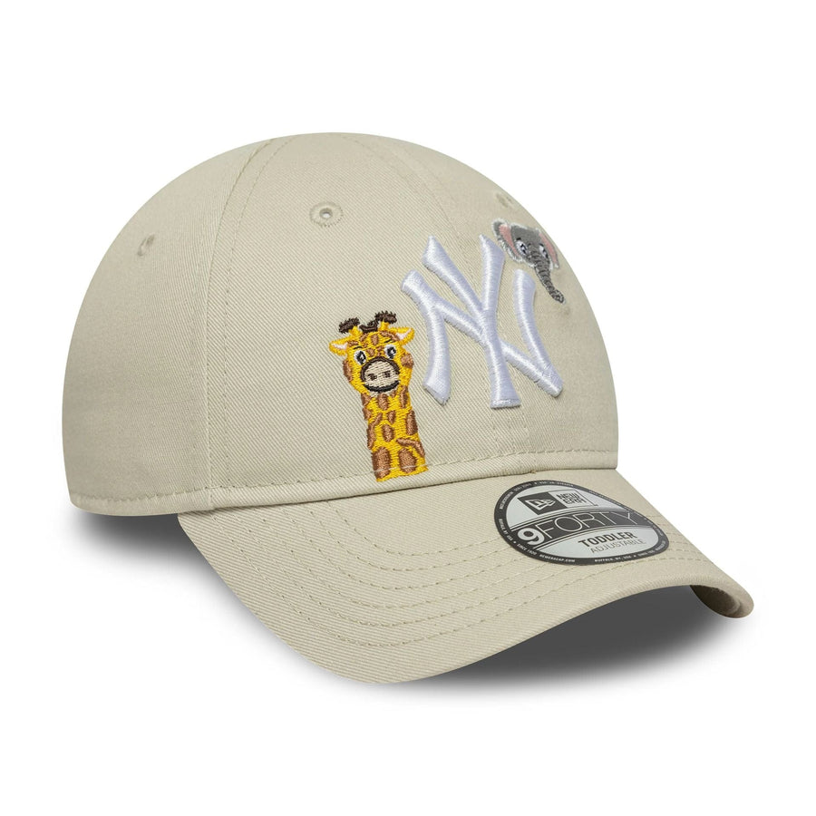 This is a New York Yankees Toddler Animal Icon Cream 9FORTY Adjustable Cap 3