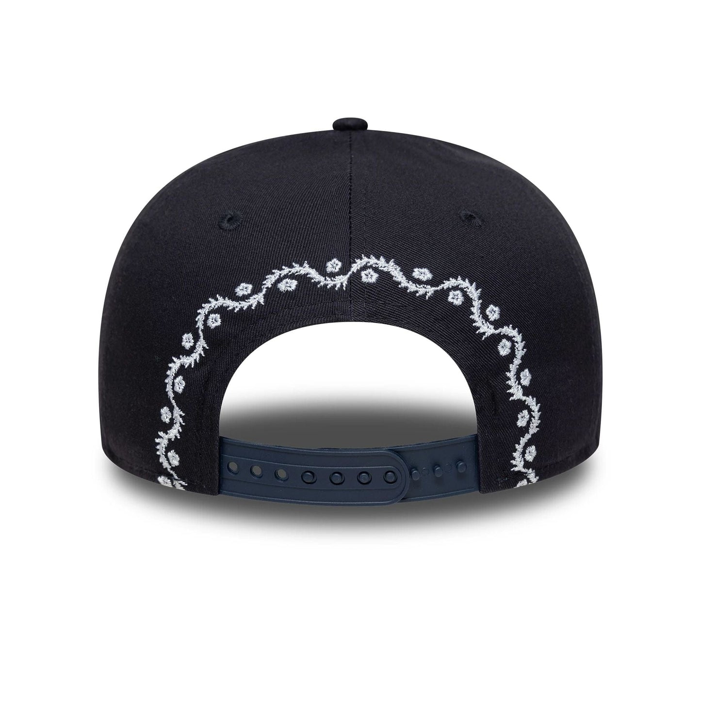 This is a New York Yankees MLB Floral Navy Low Profile 9FIFTY Snapback Adjustable Cap 4