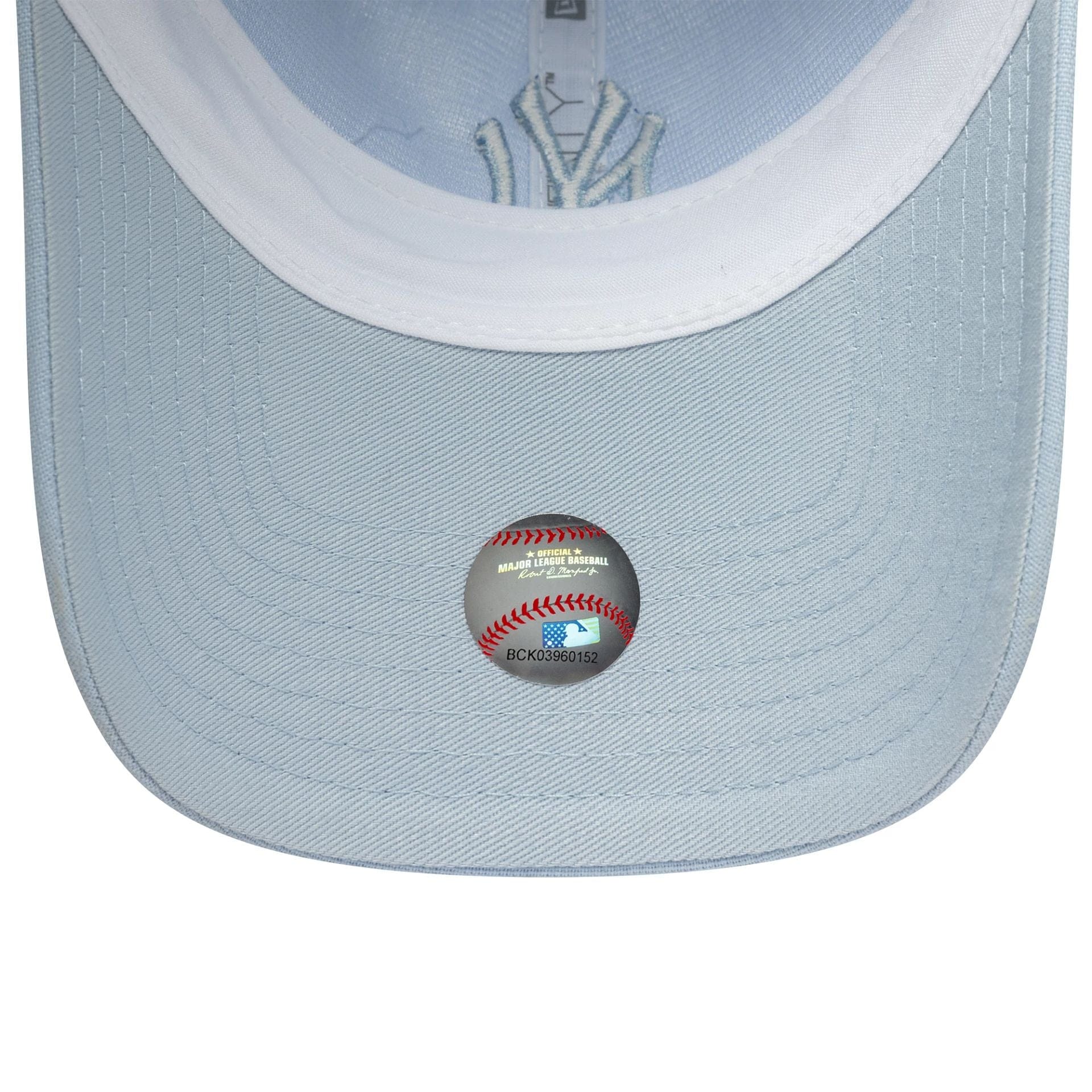 This is a New York Yankees Womens MLB Linen Pastel Blue 9TWENTY Adjustable Cap 5