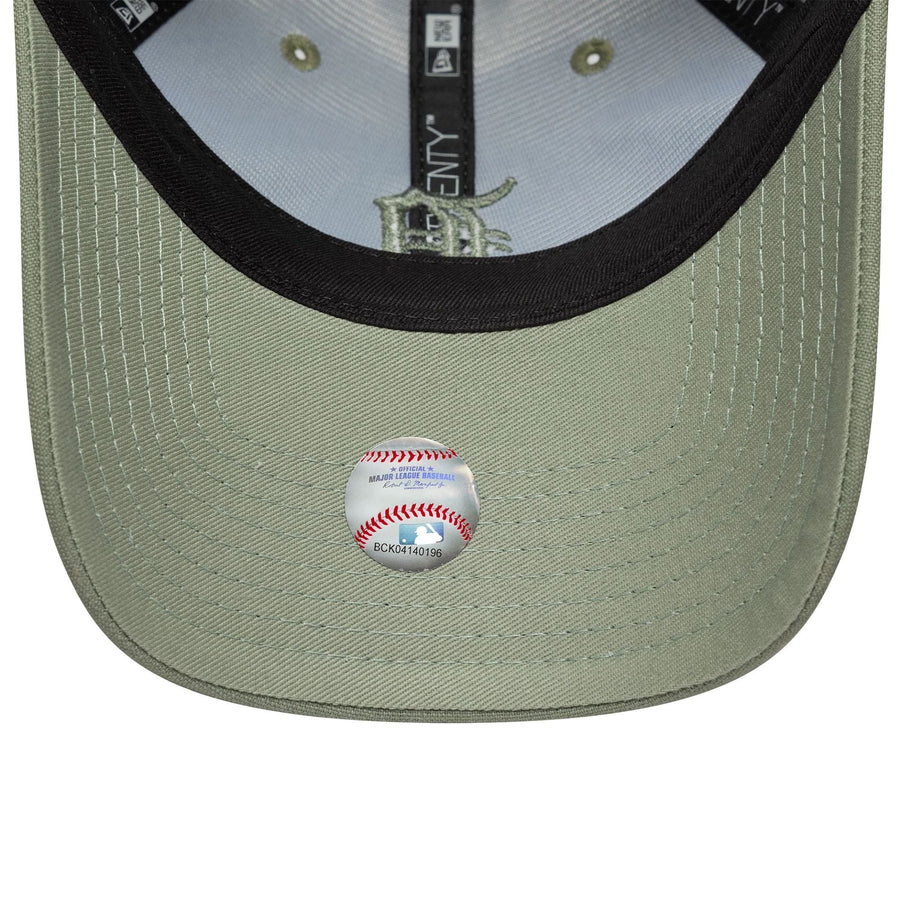 This is a Detroit Tigers Womens MLB Linen Green 9TWENTY Adjustable Cap 5