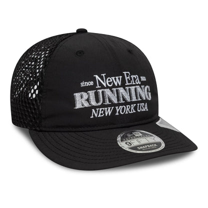 This is a New Era Running Black Retro Crown 9FIFTY Adjustable Cap 3