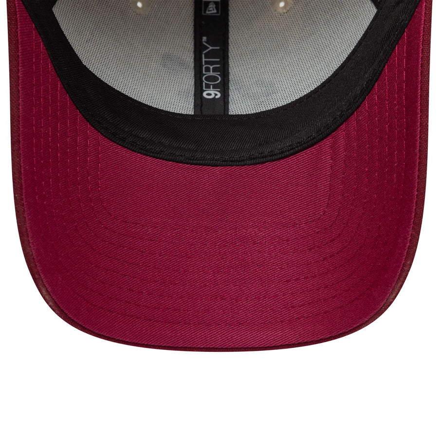 This is a New Era Linen Cream 9FORTY Adjustable Cap 5