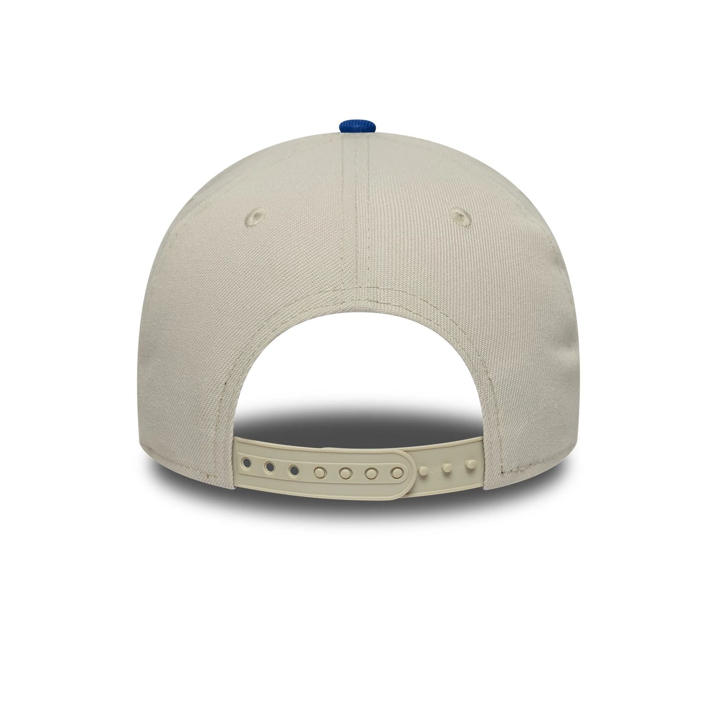 This is a Nascar Classics Flag White 9FORTY E-Frame Adjustable Cap 4