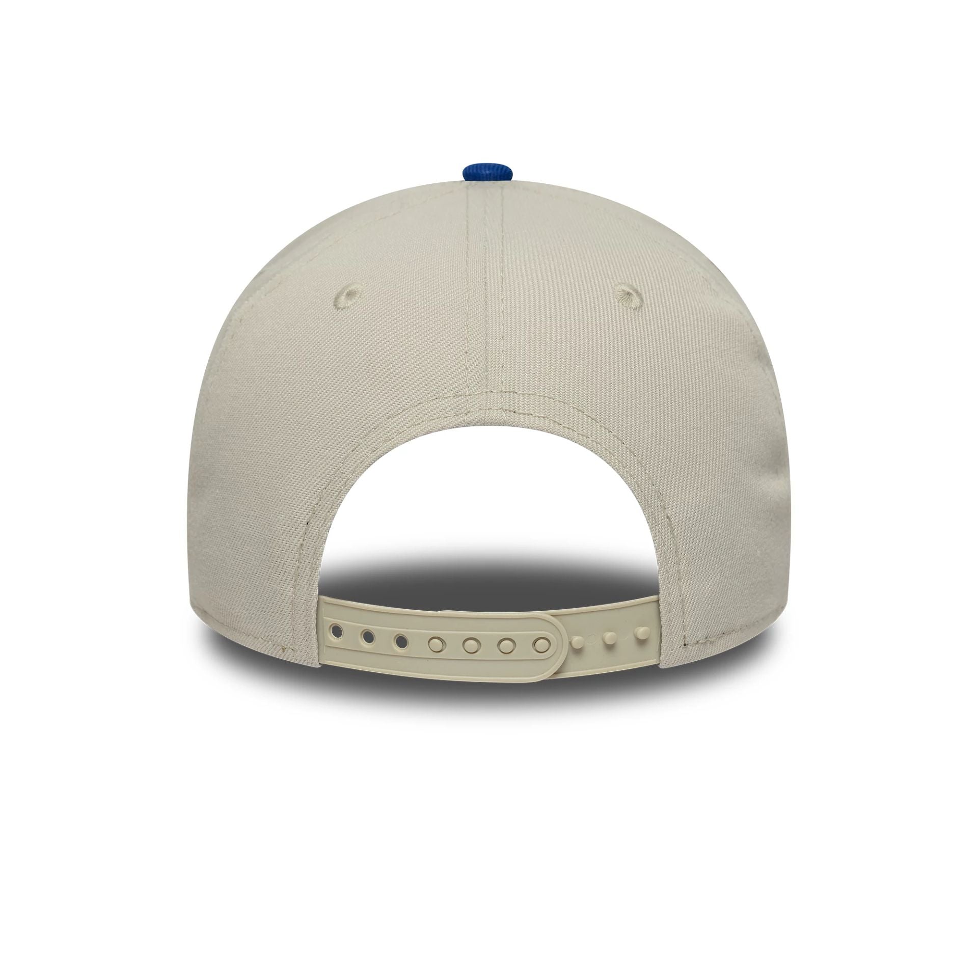 This is a Nascar Classics Flag White 9FORTY E-Frame Adjustable Cap 4