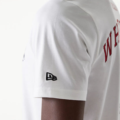 The Male model is wearing Chicago White Sox MLB Arch Graphic White T-Shirt 7