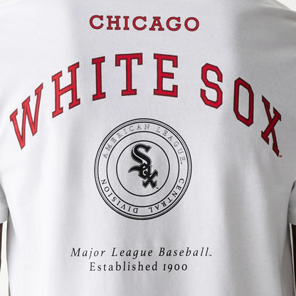 The Male model is wearing Chicago White Sox MLB Arch Graphic White T-Shirt 6