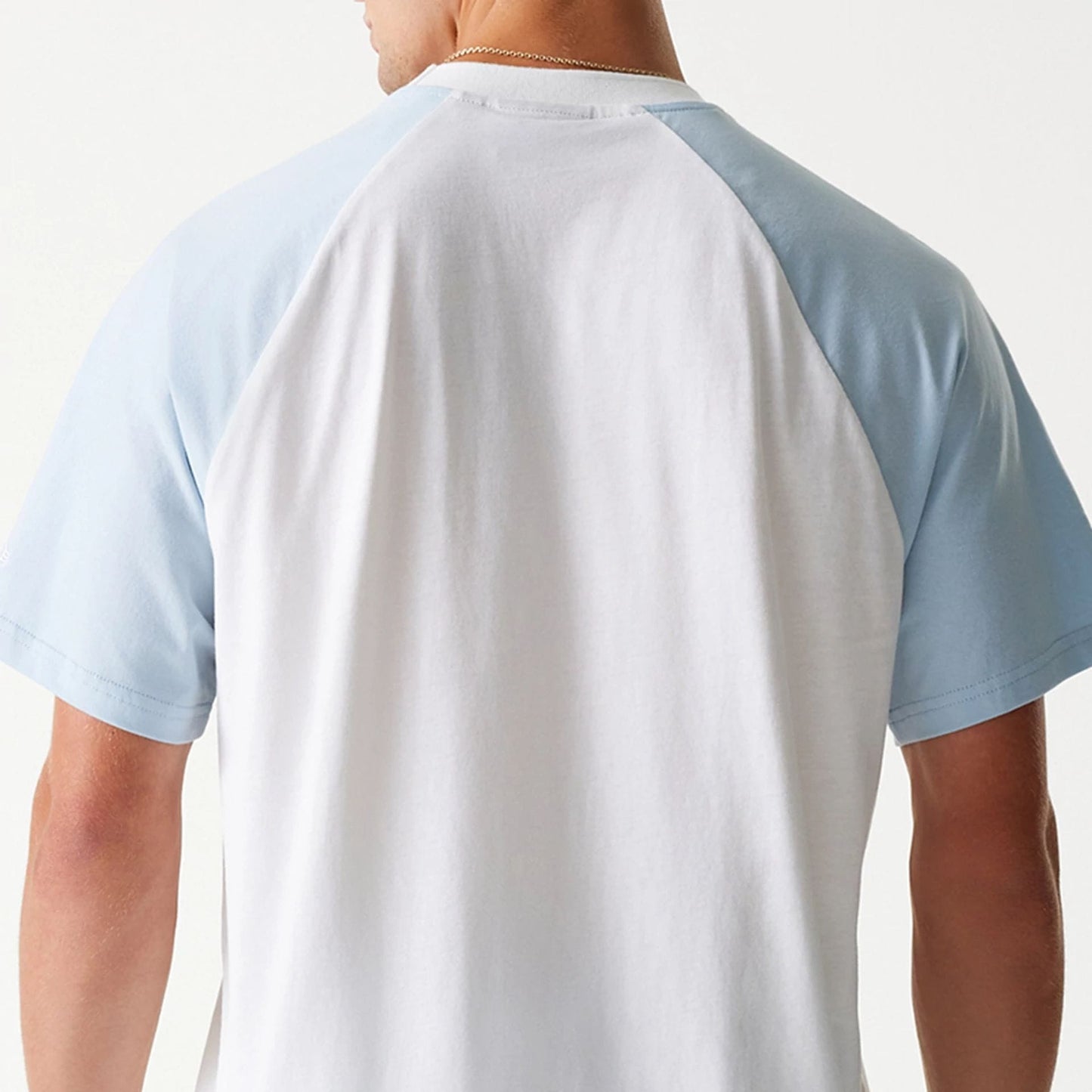 The Male model is wearing LA Dodgers MLB Raglan White Oversized T-Shirt 5