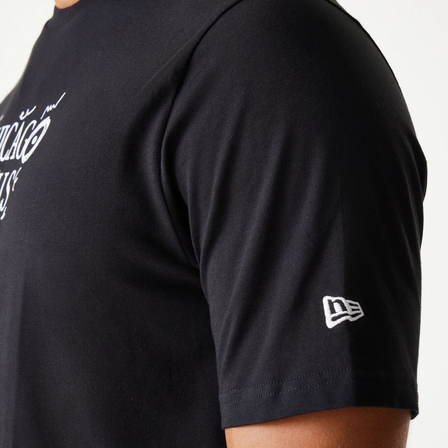 The Male model is wearing Chicago Bulls NBA Court Graphic Black T-Shirt 6