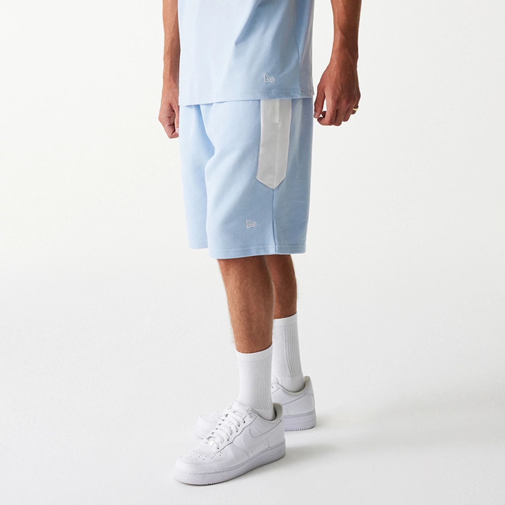 The Male model is wearing LA Dodgers MLB Raglan Pastel Blue Shorts 8