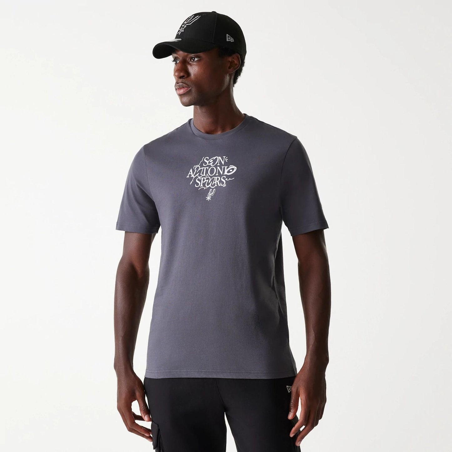 The Male model is wearing San Antonio Spurs NBA Court Graphic Dark Grey T-Shirt 1
