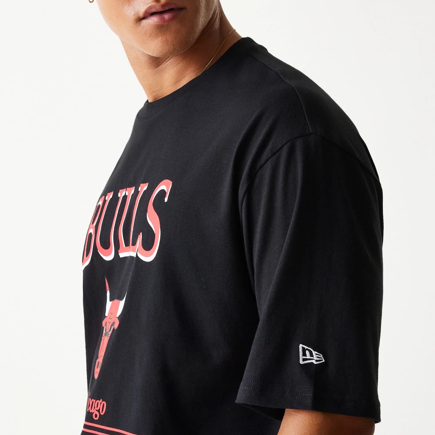 TEAM RATED　Tシャツ　CHICAGO BULLS　NBA NBA Team Graphic Chicago Bulls Oversized Black T-Shirt | NEC EU