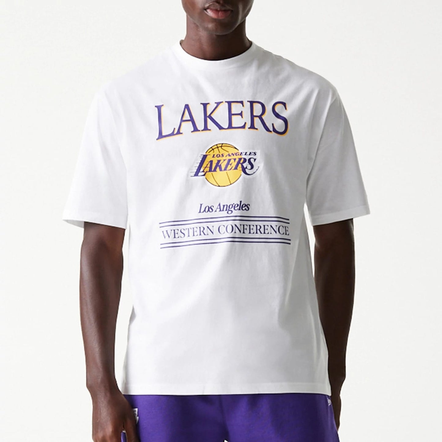 The Male model is wearing LA Lakers NBA Team Graphic White Oversized T-Shirt 1