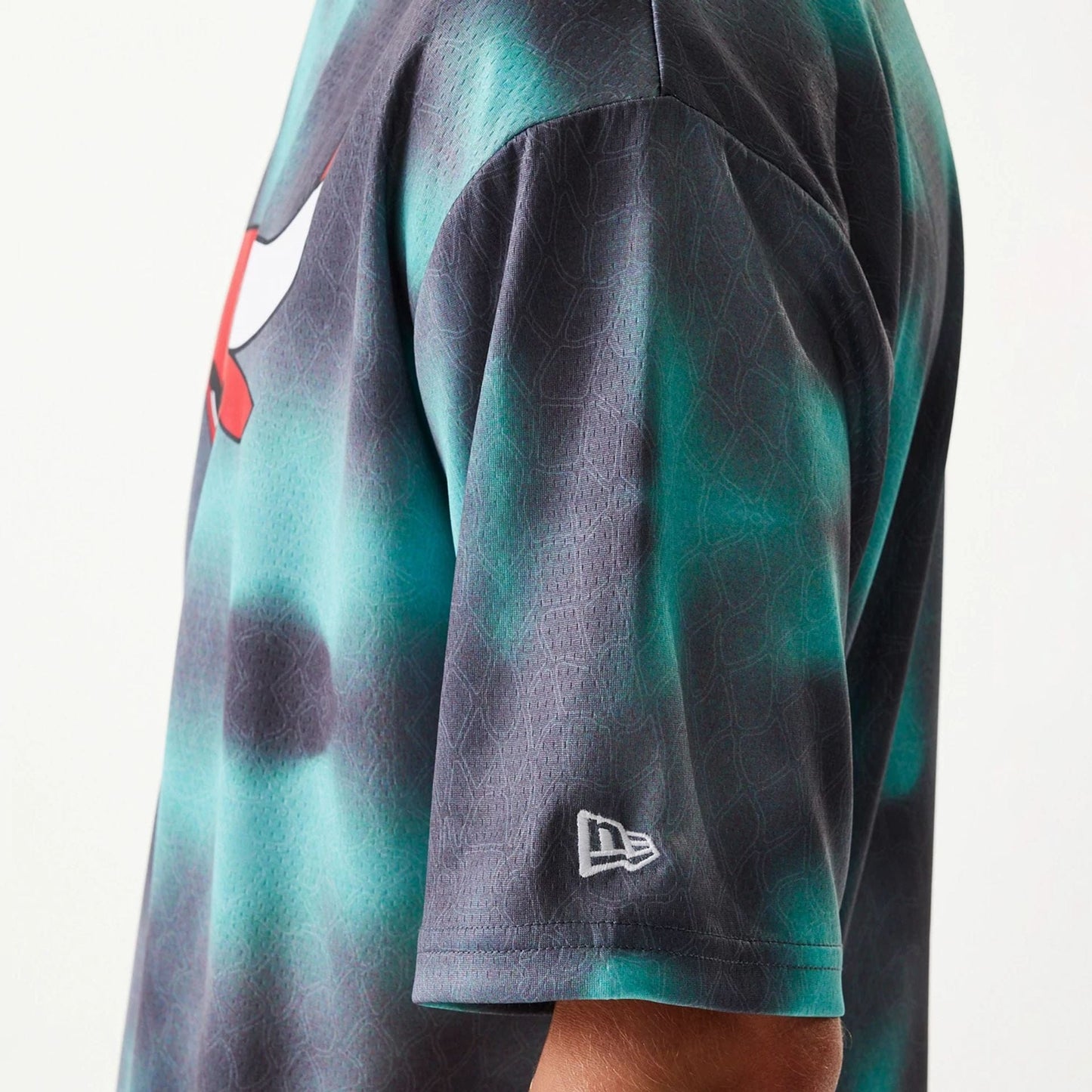 The Male model is wearing Chicago Bulls NBA All Over Print Green Oversized T-Shirt 7