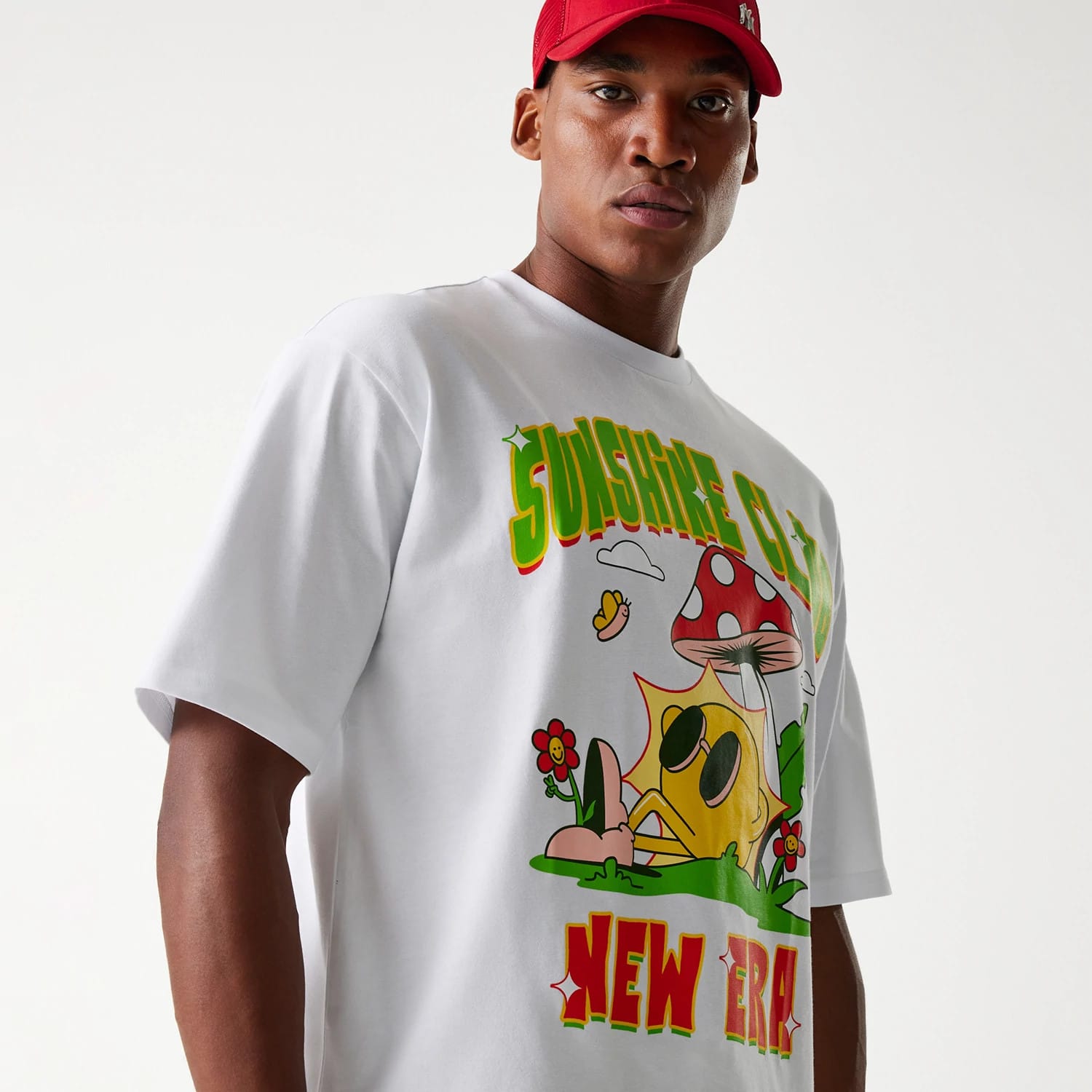 New Era Sunshine Club Graphic White Oversized T-Shirt | NEC EU