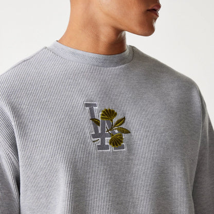 The Male model is wearing LA Dodgers MLB Waffle Grey Oversized Crew Neck Sweater 5