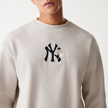 The Male model is wearing New York Yankees MLB Waffle Cream Oversized Crew Neck Sweater 3