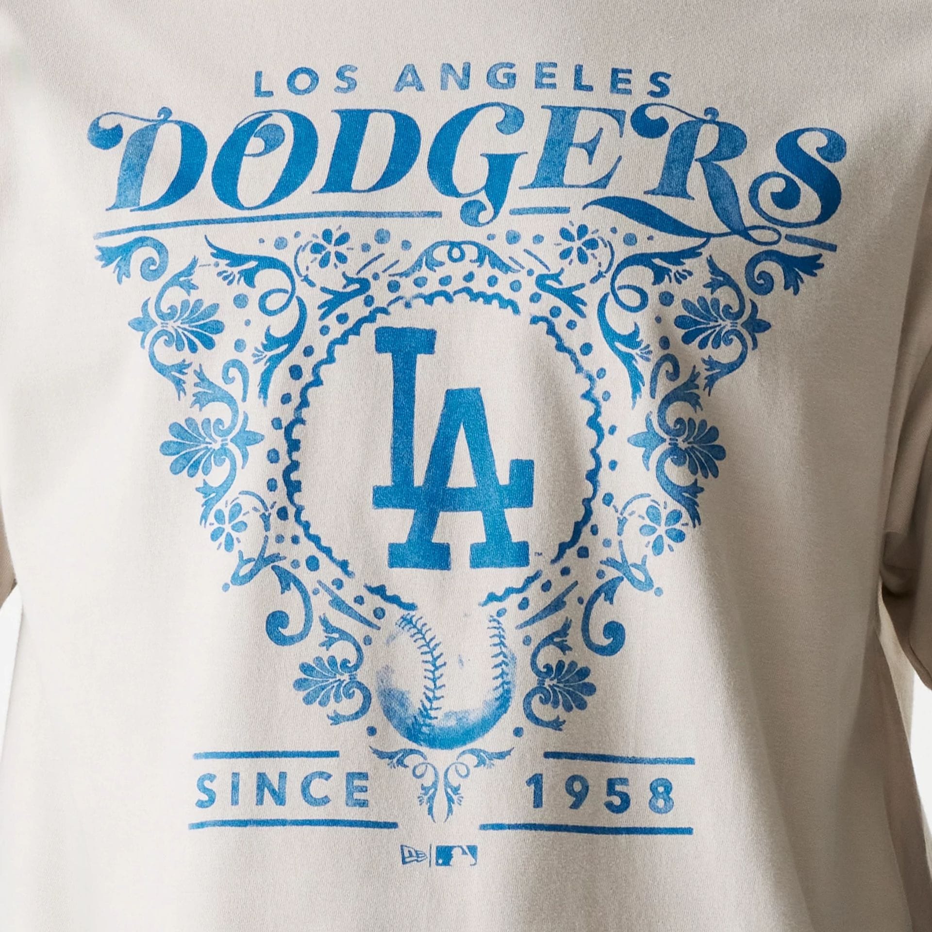 The Male model is wearing LA Dodgers MLB Floral Graphic Cream Oversized T-Shirt 4