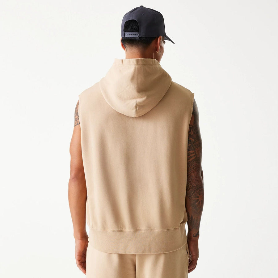 The Male model is wearing Chicago Bulls NBA Washed Beige Sleeveless Hoodie 2