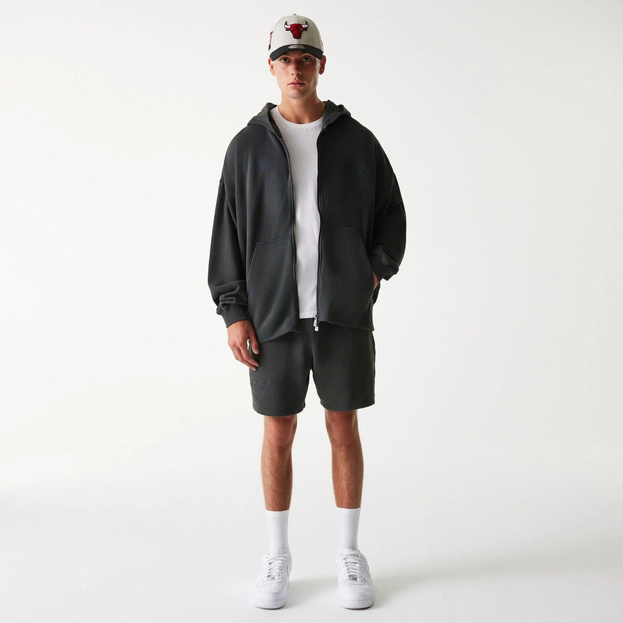 The Male model is wearing Chicago Bulls NBA Washed Grey Full Zip Hoodie 8