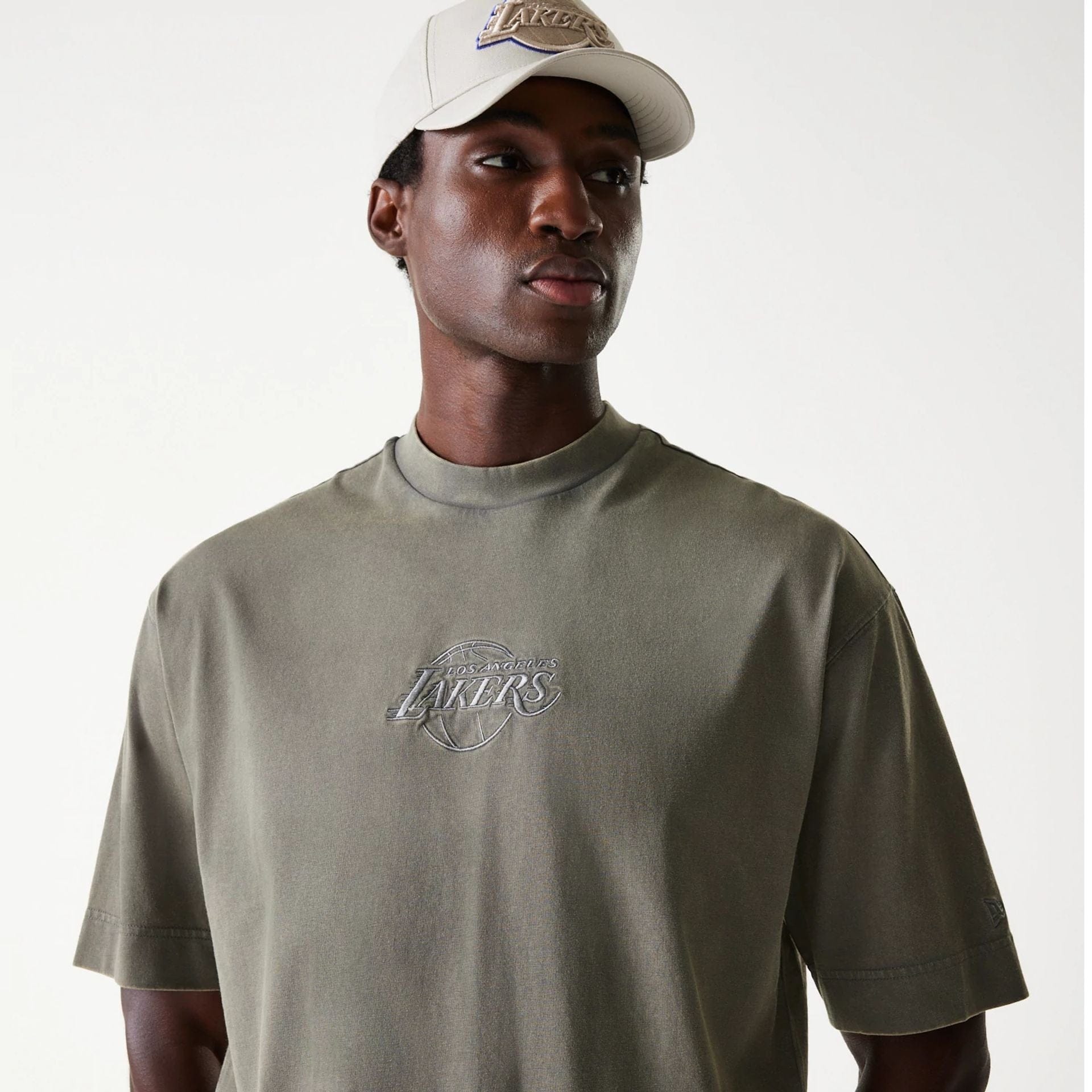 The Male model is wearing LA Lakers NBA Washed Grey Box T-Shirt 6