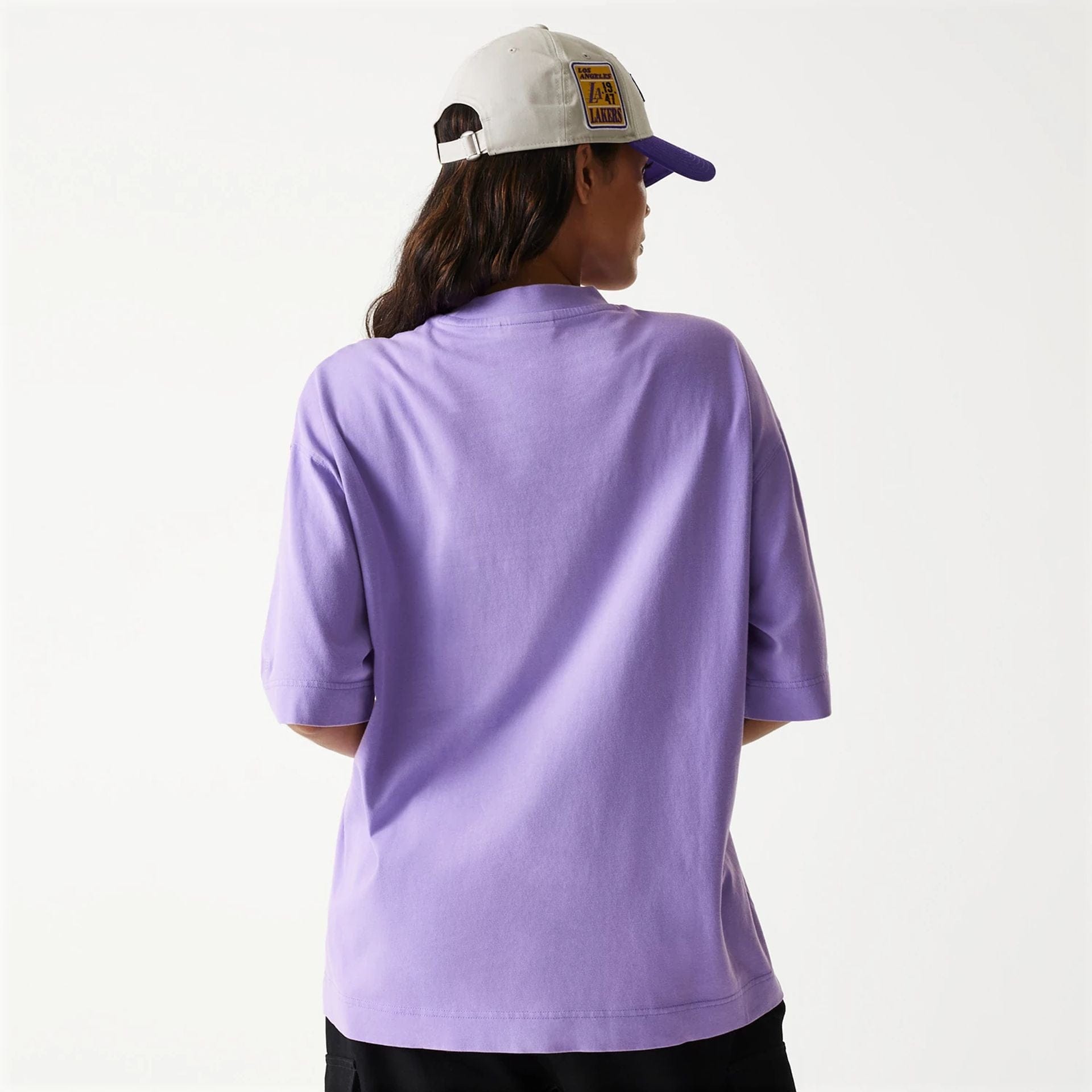 The Male model is wearing LA Lakers NBA Washed Purple Box T-Shirt 5