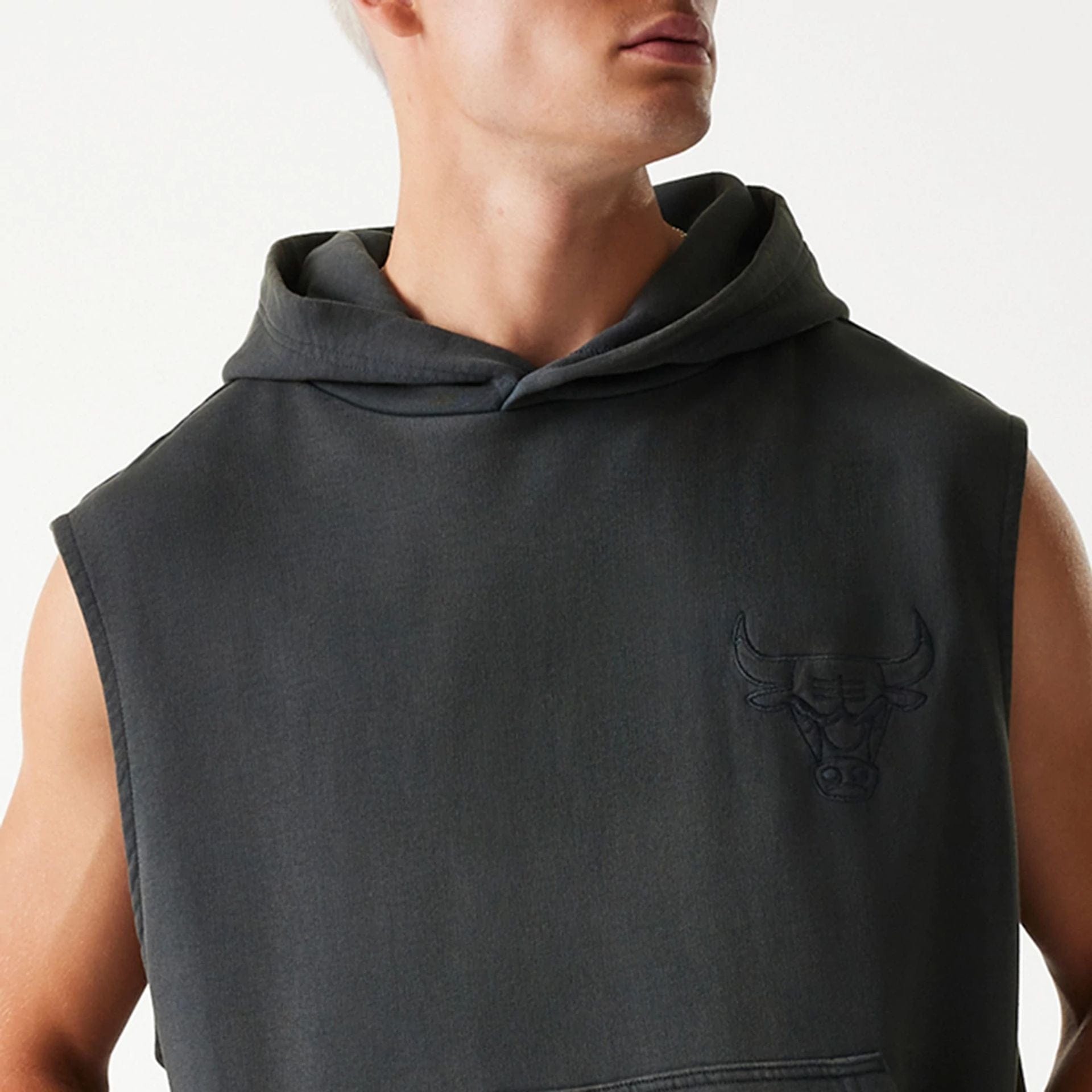 The Male model is wearing Chicago Bulls NBA Washed Grey Sleeveless Hoodie 3