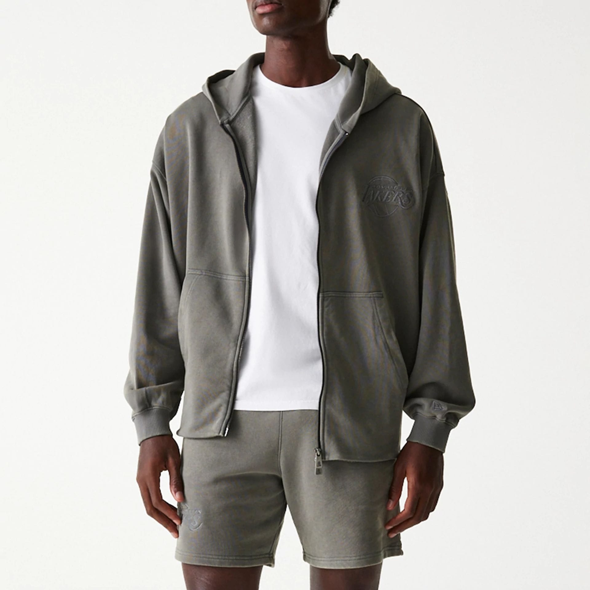 The Male model is wearing LA Lakers NBA Washed Grey Full Zip Hoodie 3